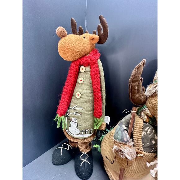 Lot of 4 Moose Reindeer Plush Christmas Holiday Decor Rustic Cabin Lodge Decor - Picture 3 of 14